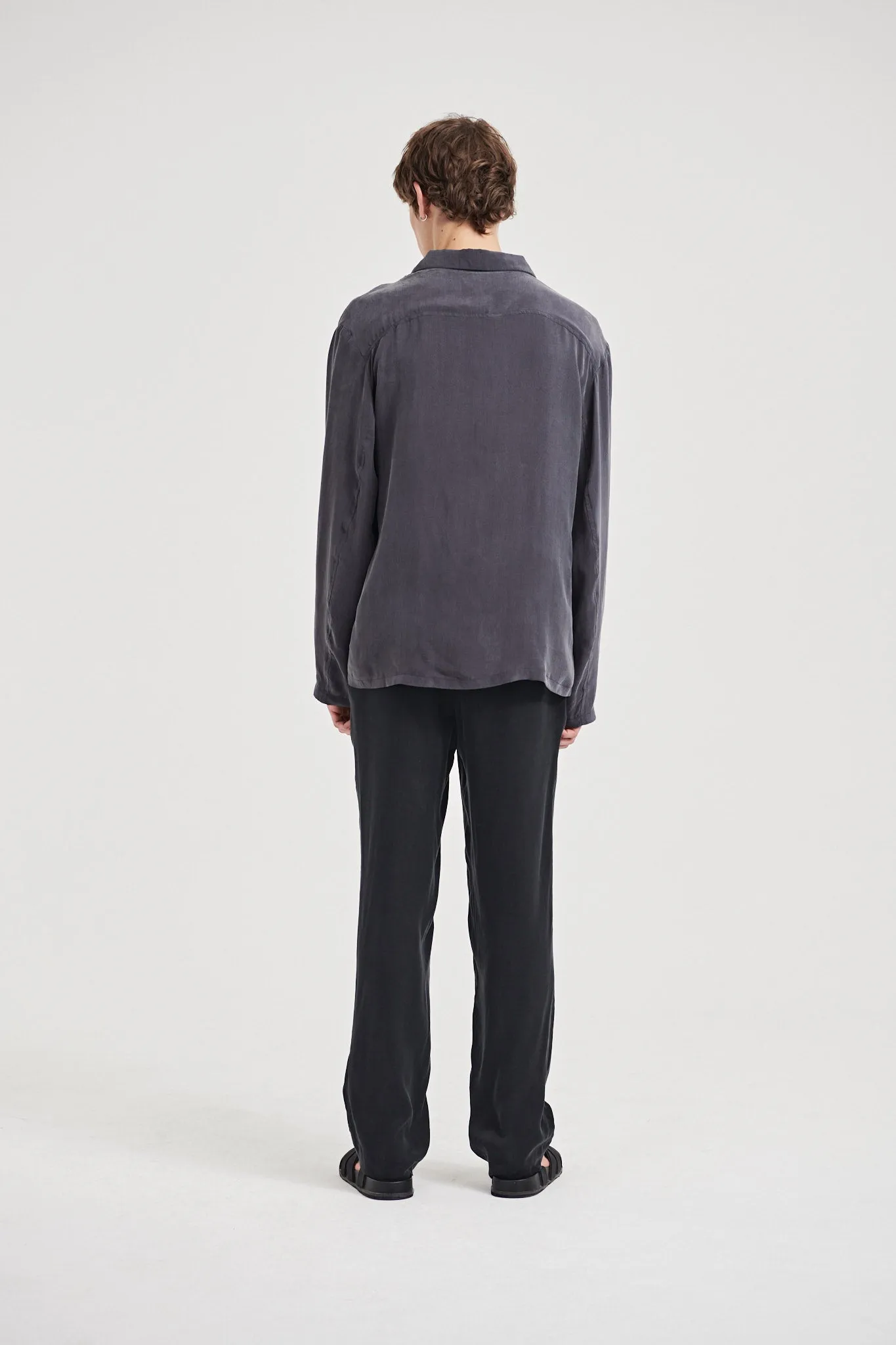 06/ Oftt Vegan Silk Shirt Faded Charcoal