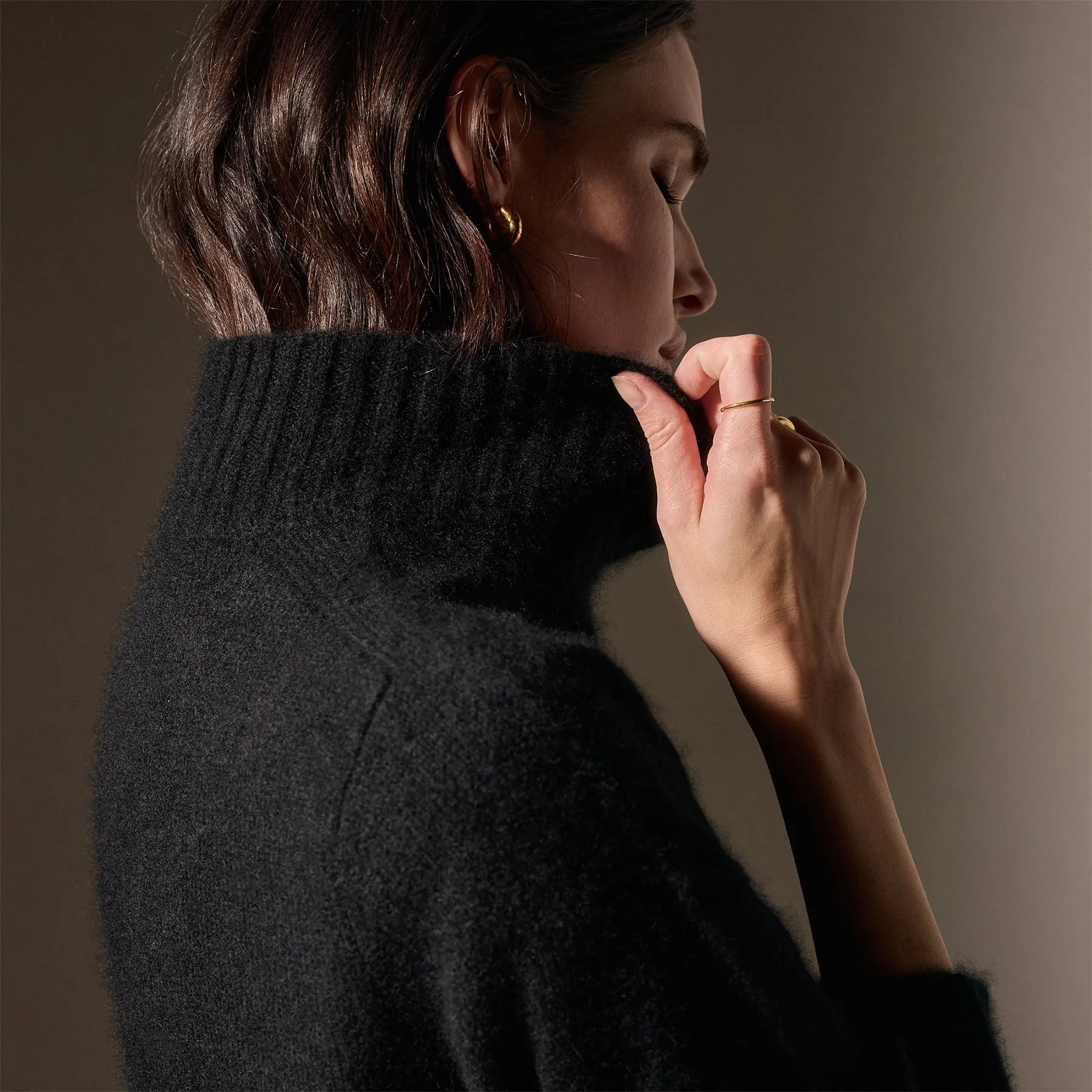 Cashmere Funnel Neck Sweater - True Black